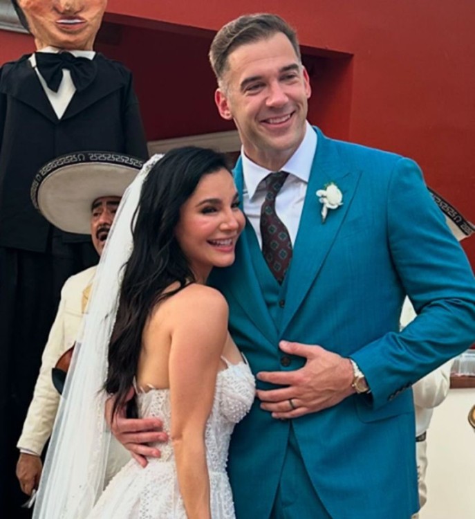 Martha Higareda y Lewis Howes serán padres por primera vez