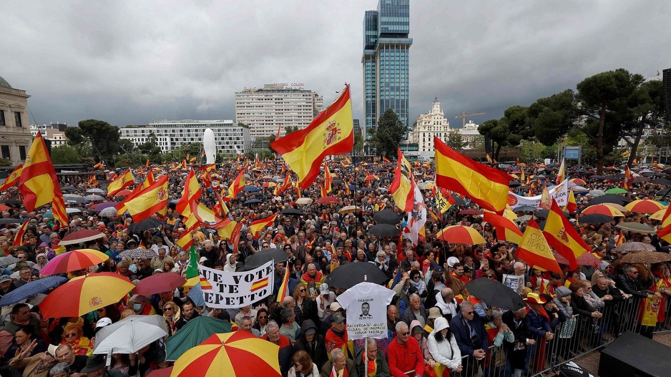 Multitudinaria protesta en Madrid