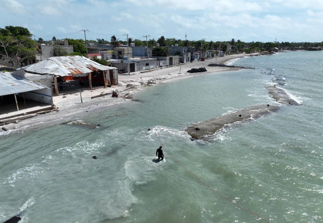 Se ha rescatado más de 100 metros lineales de playa de la Manigua