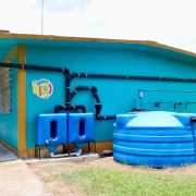 Rotoplas e Isla Urbana acceso al agua en escuelas de Tabasco