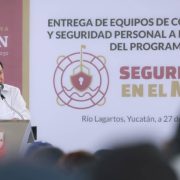 Se fortalece la pesca y el turismo en Yucatán con histórica entrega