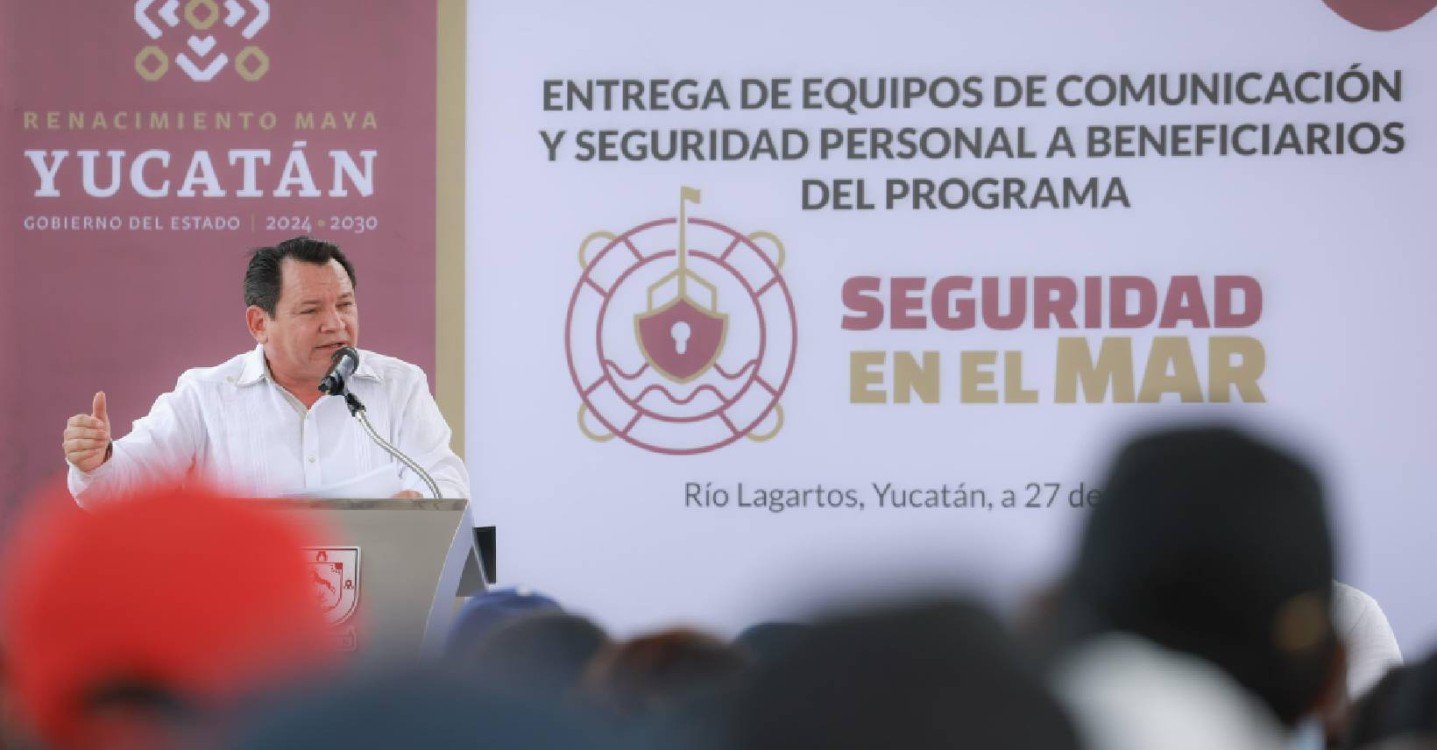 Se fortalece la pesca y el turismo en Yucatán con histórica entrega