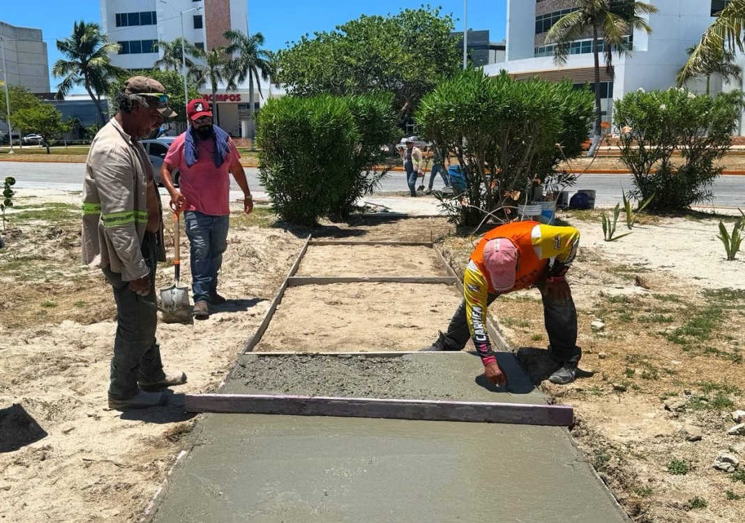 Ayuntamiento contrata personal eventual para no otorgar plazas