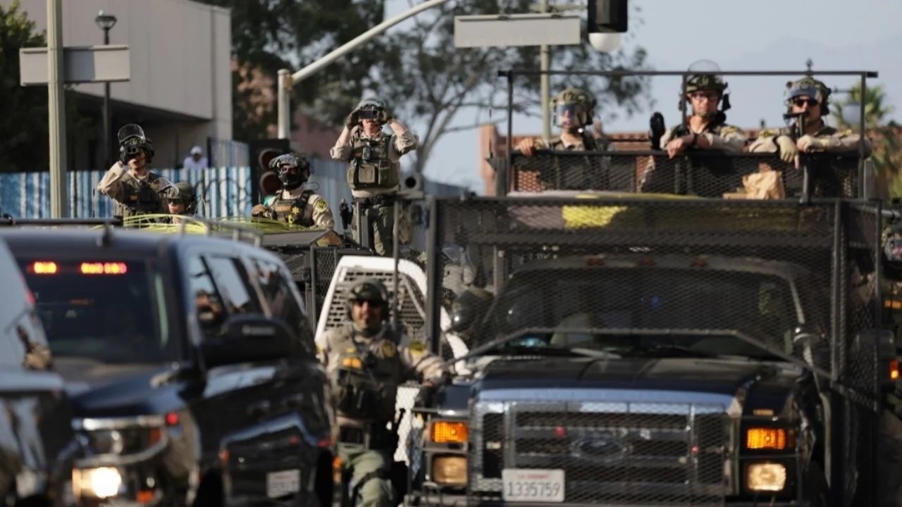 Trump ordena el despliegue de 4 700 militares en Los Ángeles