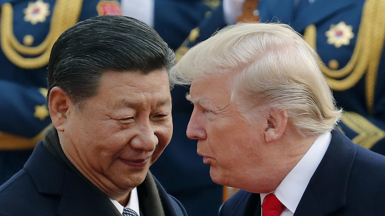 Trump y Xi Jinping dialogan por teléfono en plena tensión comercial