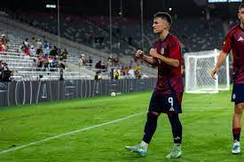 Ugalde fue el jugador destacado de Costa Rica, creando jugadas de peligro en el área de la Selección Mexicana con velocidad y habilidad.