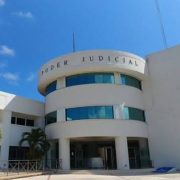 Concentra mara poder absoluto en Quintana Roo