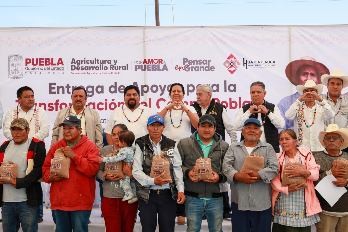Impulsan justicia agraria en Puebla: entregan insumos y maquinaria a más de 2 mil productores