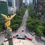 Paseo de la Reforma se convierte en tapete de unión y cultura con la Clase Masiva de Yoga por la Paz