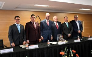 Autoridades de la ANAM y líderes de la CAAAREM durante la reunión que impulsa nuevas estrategias para el comercio exterior de México.