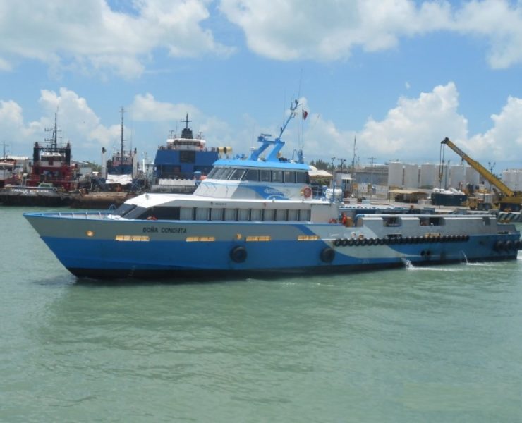 Barco Doña Conchita paseará a la Virgen del Carmen por la bahía