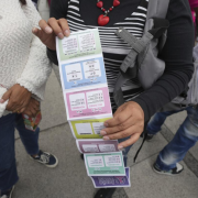 TEPJF prohíbe reparto de acordeones para elección judicial