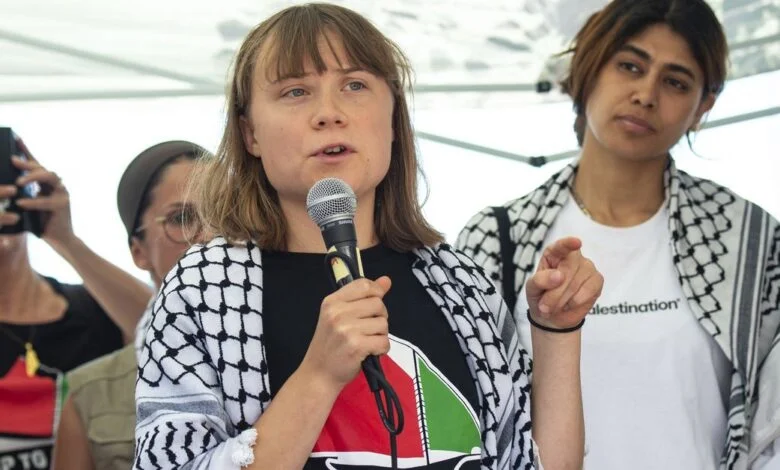 Greta Thunberg acusa a Israel de hostigamiento con drones