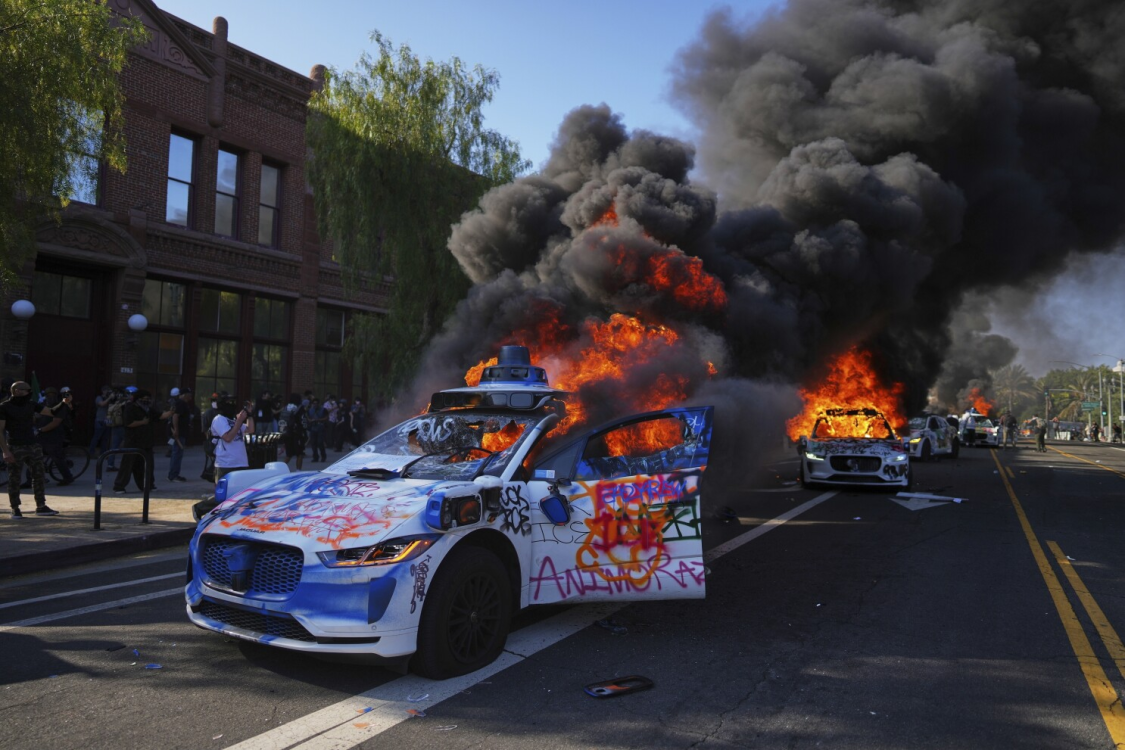 L.A. Riots, Protestas se desatan en Los Ángeles en respuesta a las políticas migratorias de Donald Trump