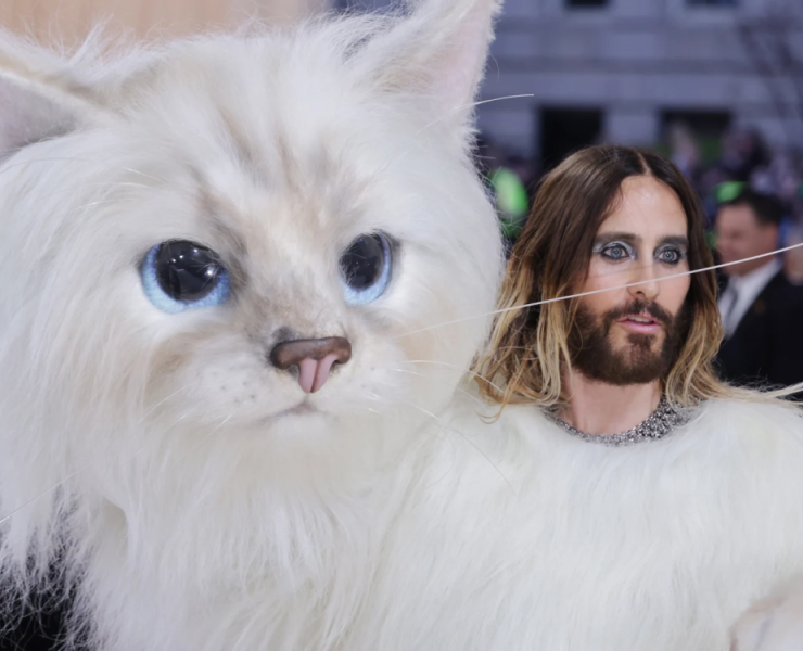 Acusan a Jared Leto de comportamiento depredador contra menores