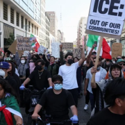 toque de queda nocturno en el centro de Los Ángeles