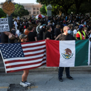 Texas moviliza a la Guardia Nacional por protestas