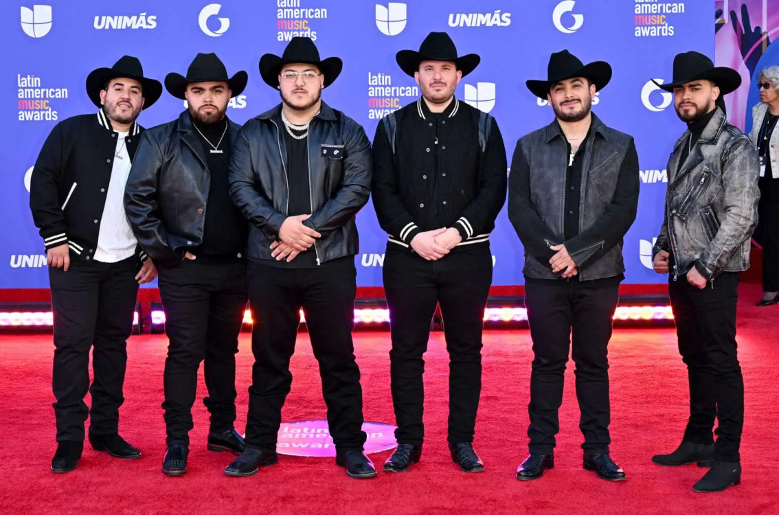 Grupo Frontera apoya a la comunidad latina