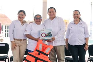 Con renovaciones al parque principal y mejoras al malecón, el Gobierno impulsa el desarrollo regional y se fortalece la pesca y el turismo en el oriente de Yucatán.