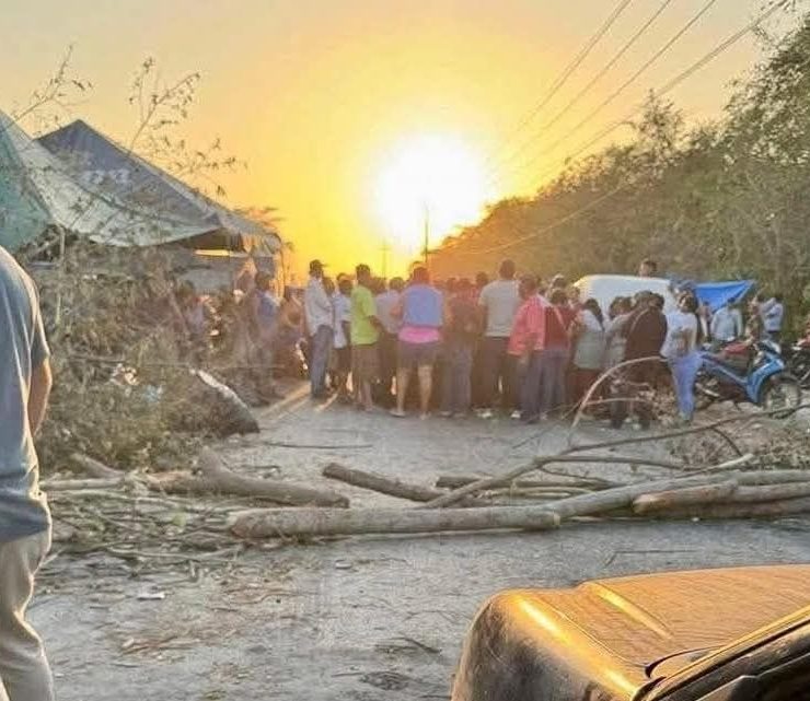 Se debe solucionar con prontitud el bloqueo carretero de la Península de Atasta