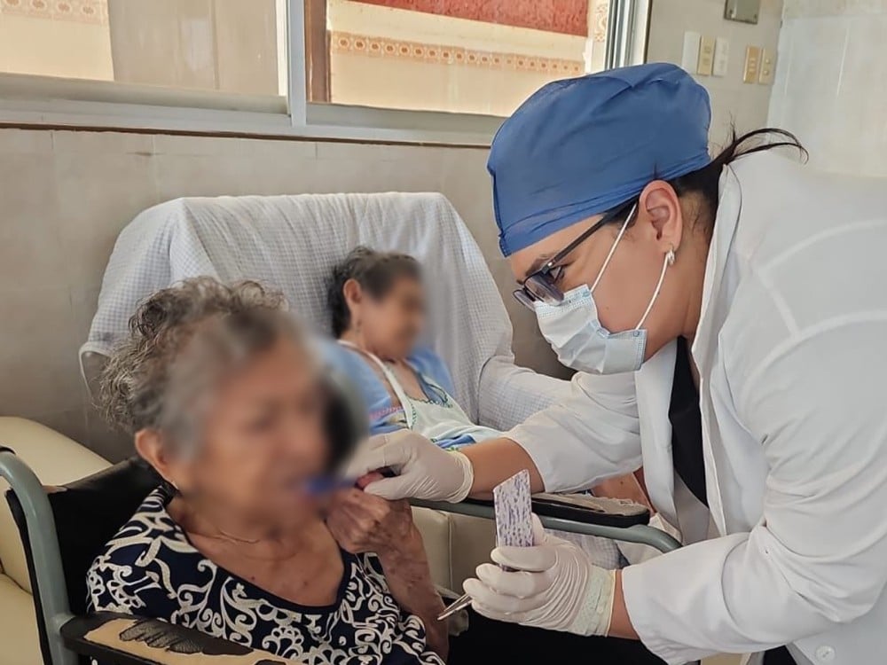 Bienestar dental para adultos mayores en Mérida