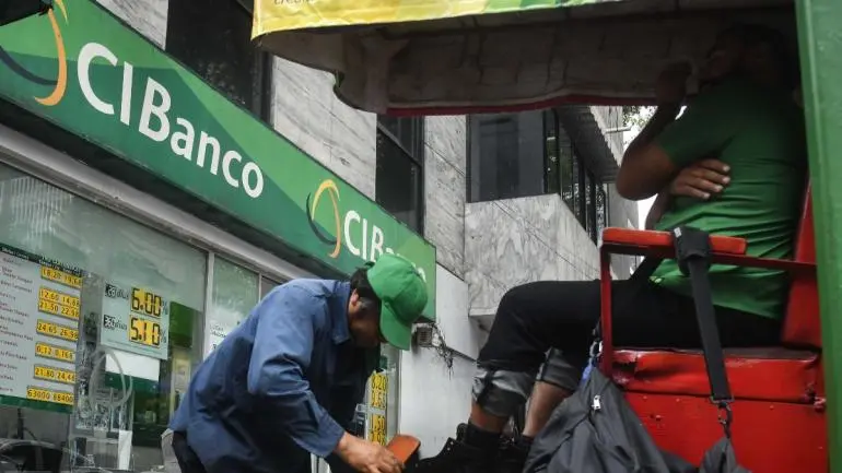 Refuerzan blindaje regulatorio tras señalamientos de lavado: CNBV aplica multas y Hacienda asume control fiduciario