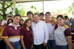 El programa “Cobay de 10” incluye mobiliario, tecnología y materiales esenciales que dignifican los espacios donde Bachillerato Yucatán amplía oportunidades de superación educativa.