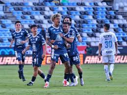 Jhonder Cádiz se estrenó como goleador del Pachuca, y demostró que será pieza clave en el esquema de Jaime Lozano.
