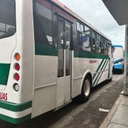 Vacaciones y bajas tarifas de pasaje afectan a transportistas