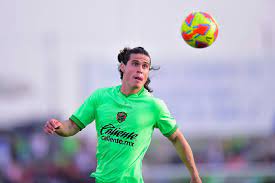 El defensa Diego Campillo regresa a Chivas tras su préstamo con Bravos de Juárez donde fue titular y mostró una gran calidad.