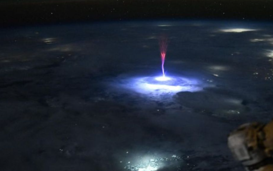 Astronauta capta raro evento de la Tierra y capta la atención del mundo