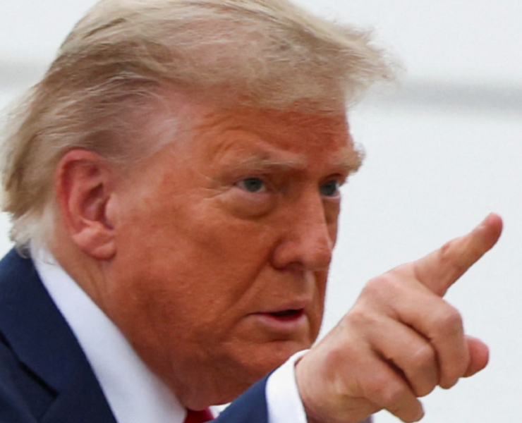 Trump exige renuncia inmediata del presidente de una parte importante del gobierno