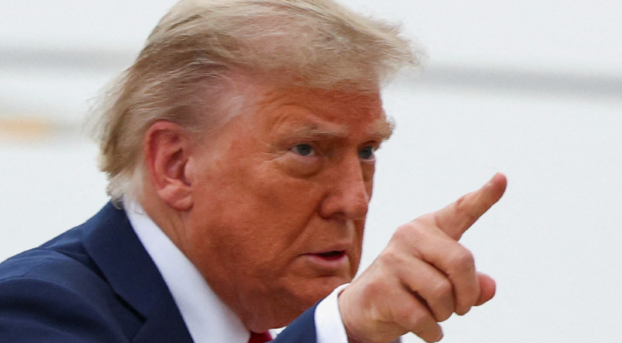 Trump exige renuncia inmediata del presidente de una parte importante del gobierno