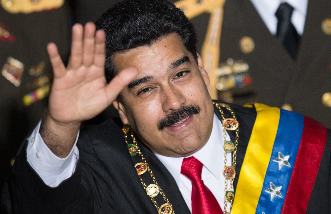 Maduro ordena desarrollar misiles para fortalecer las defensas de su país