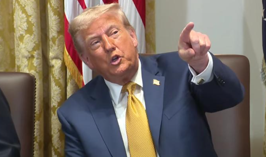 Trump enviará 'sorpresa' a Putin y reanuda el suministro de armas a Ucrania