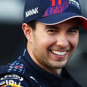 Checo Pérez decepciona a fans por un anunció que hizo sobre la F1