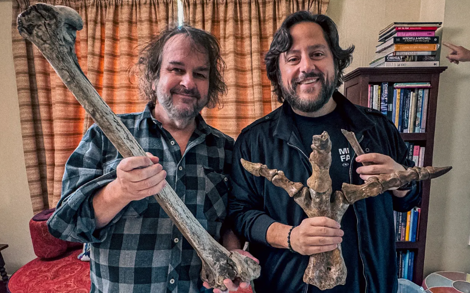 Peter Jackson trabaja con fósiles para intentar revivir un pájaro extinto