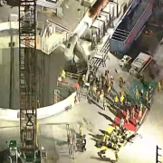 Colapsa túnel industrial en California dejando a varios trabajadores atrapados