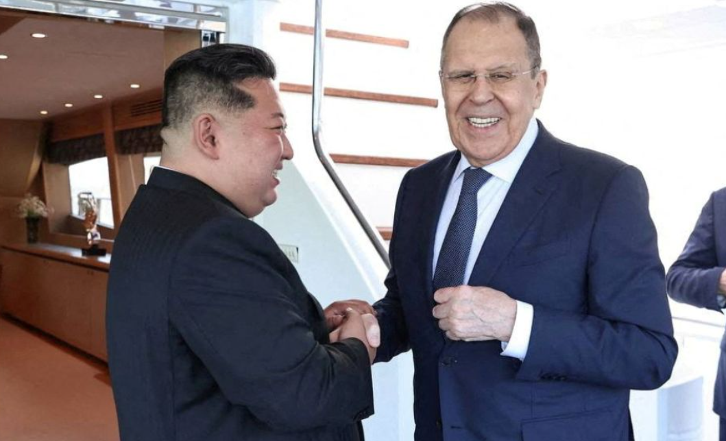 Kim Jong-un recibe a ministro ruso para hablar de la situación en Ucrania