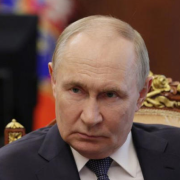 Rusia presiona a Irán para que deje de enriquecer uranio