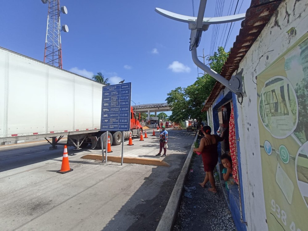 Carambola en la caseta del Puente de la Unidad