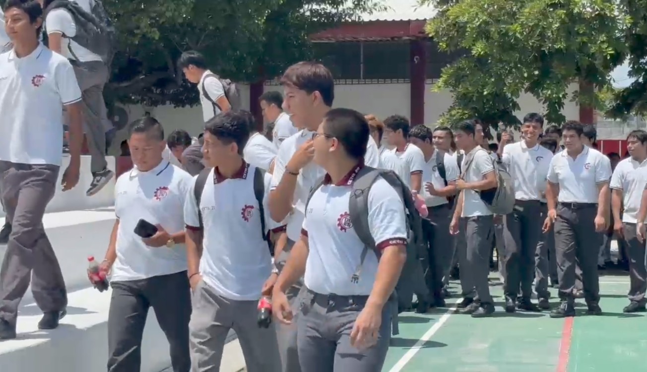 Más de 500 alumnos de diferentes especialidades egresarán del Cetis 20