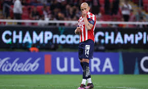 El jugador de Chivas enfrentará sanciones internas y de la FMF luego de sus polémicas palabras.