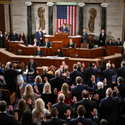 Congreso de EEUU aprueba plan fiscal de Trump