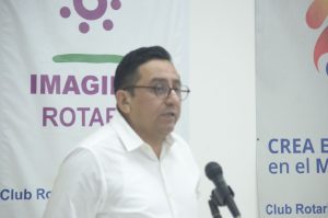 En representación del Gobernador del Estado de Yucatán Joaquín Díaz Mena, asistió el Jefe de Despacho, Javier Tonalli Ortiz Medina.