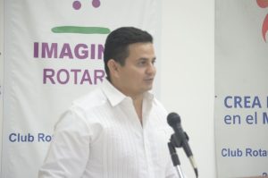 En representación de la Alcaldesa de Mérida Cecilia Patrón Laviada, asistió el Secretario de Participación y Atención Ciudadana del Ayuntamiento de Mérida, el Licenciado Carlos Manuel Carrillo Paredes.