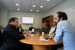 El gobernador Joaquín Díaz Mena presenta la estrategia en conjunto para mejorar el transporte ante autoridades federales en la Ciudad de México.