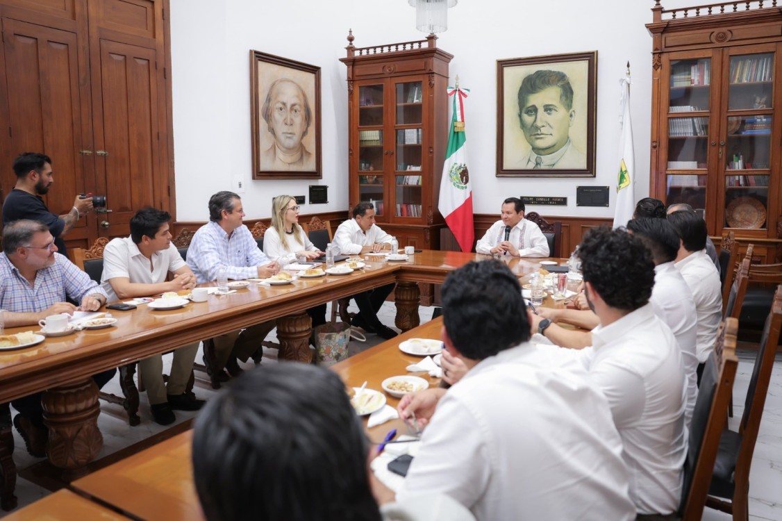 ¡Todos a bordo! Díaz Mena llama a transformar el transporte es tarea de todas y todos