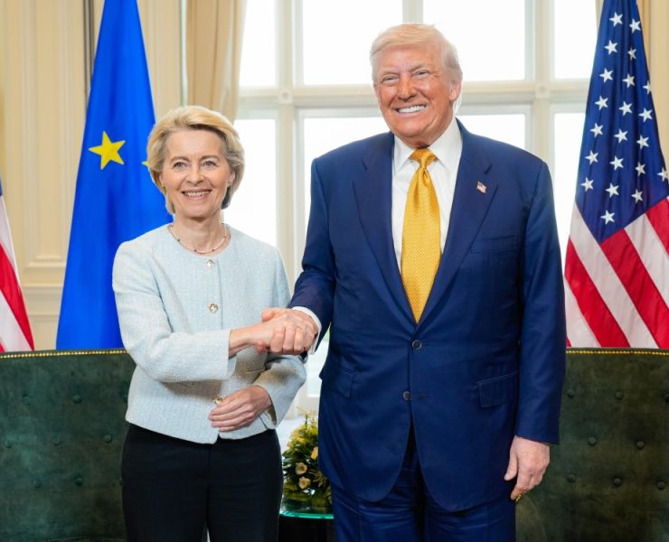 EEUU y UE logran acuerdo para evitar guerra comercial