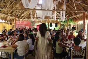 Representantes de Morena Yucatán reafirman su compromiso con la economía solidaria durante el evento en Izamal.